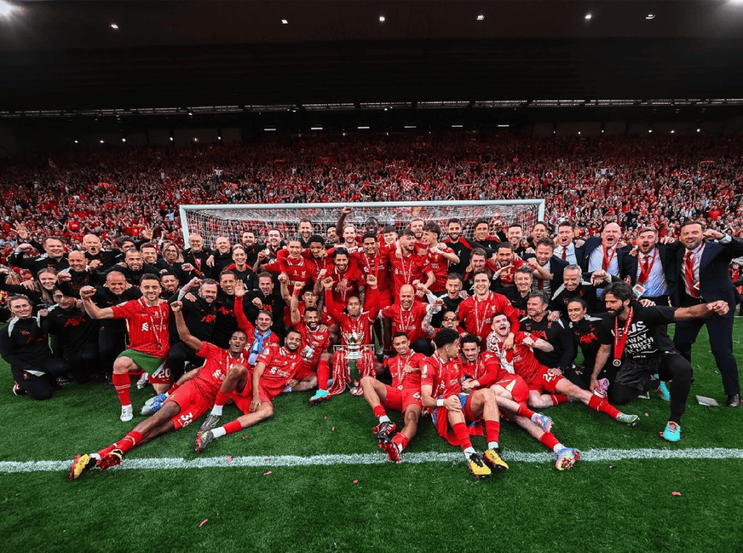 NBA新景象！杨瀚森与扎克·埃迪两位黄皮肤中锋跳球开场