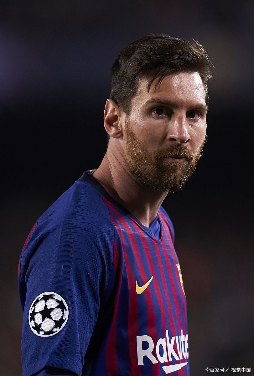 吴曦迎来个人生涯400场顶级联赛出场，同年龄段仅次于王大雷