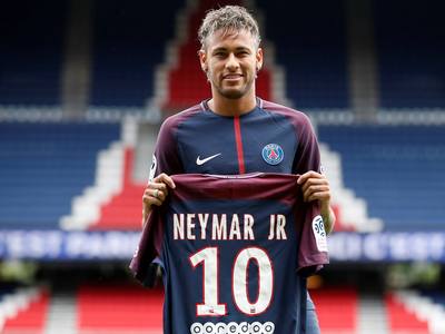 穆勒：过去与梅西交手的战绩确实不错，但历史战绩毫无意义